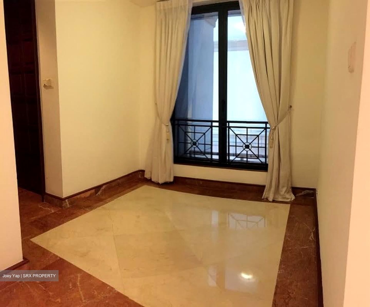 Pebble Bay (D15), Condominium #572678591